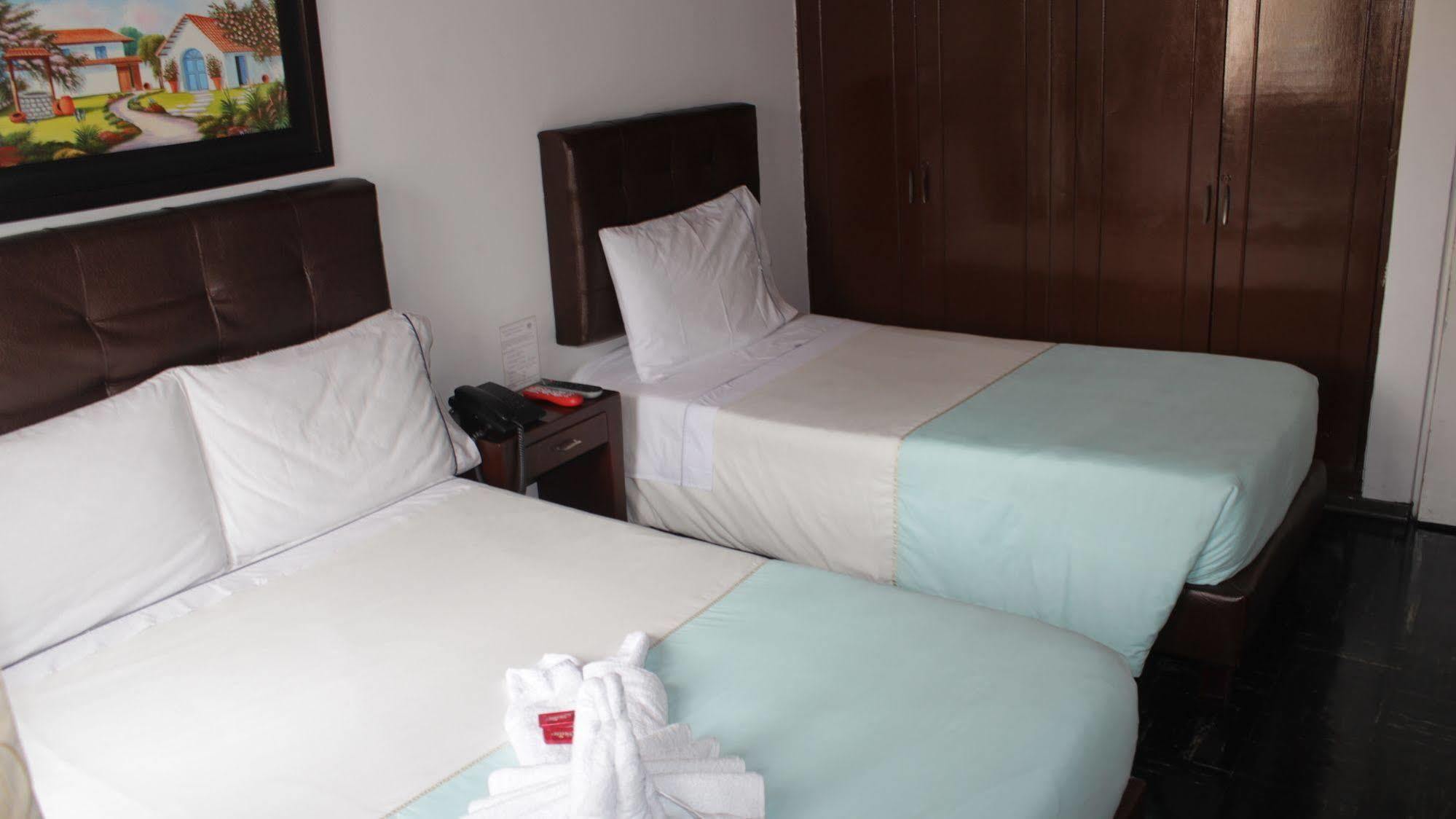 Hostel Av Suba 116 Bogotá Eksteriør bilde
